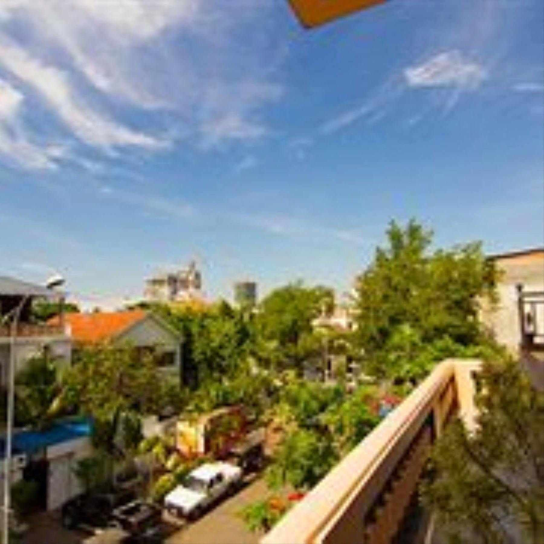 G Eleven Hotel Phnom Penh Exterior foto